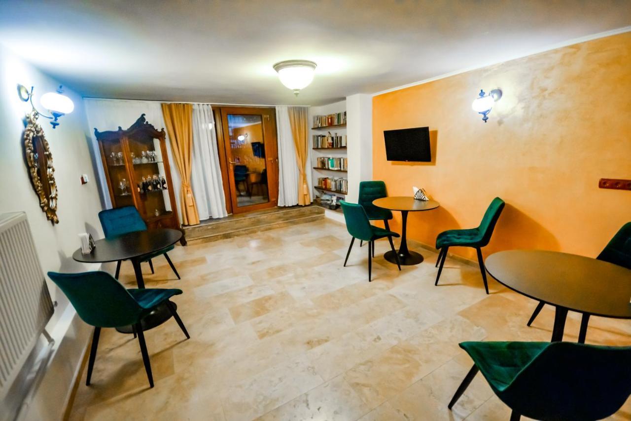 Sarada Boutique Luxury Apartment Deva Ngoại thất bức ảnh